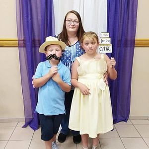 Meet your Posher, Robin